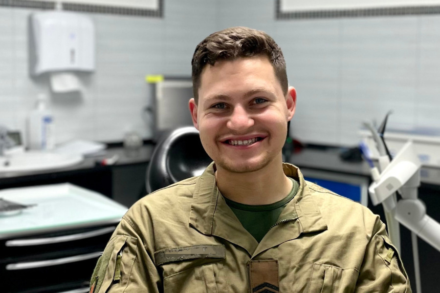 iStomatolog надає знижку військово-службовцям